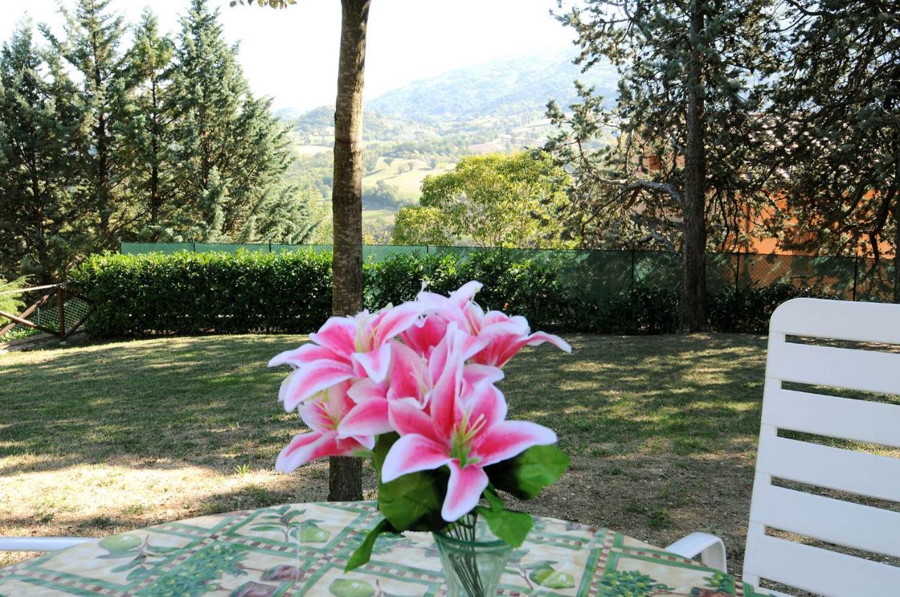 Villamena Assise Extérieur photo