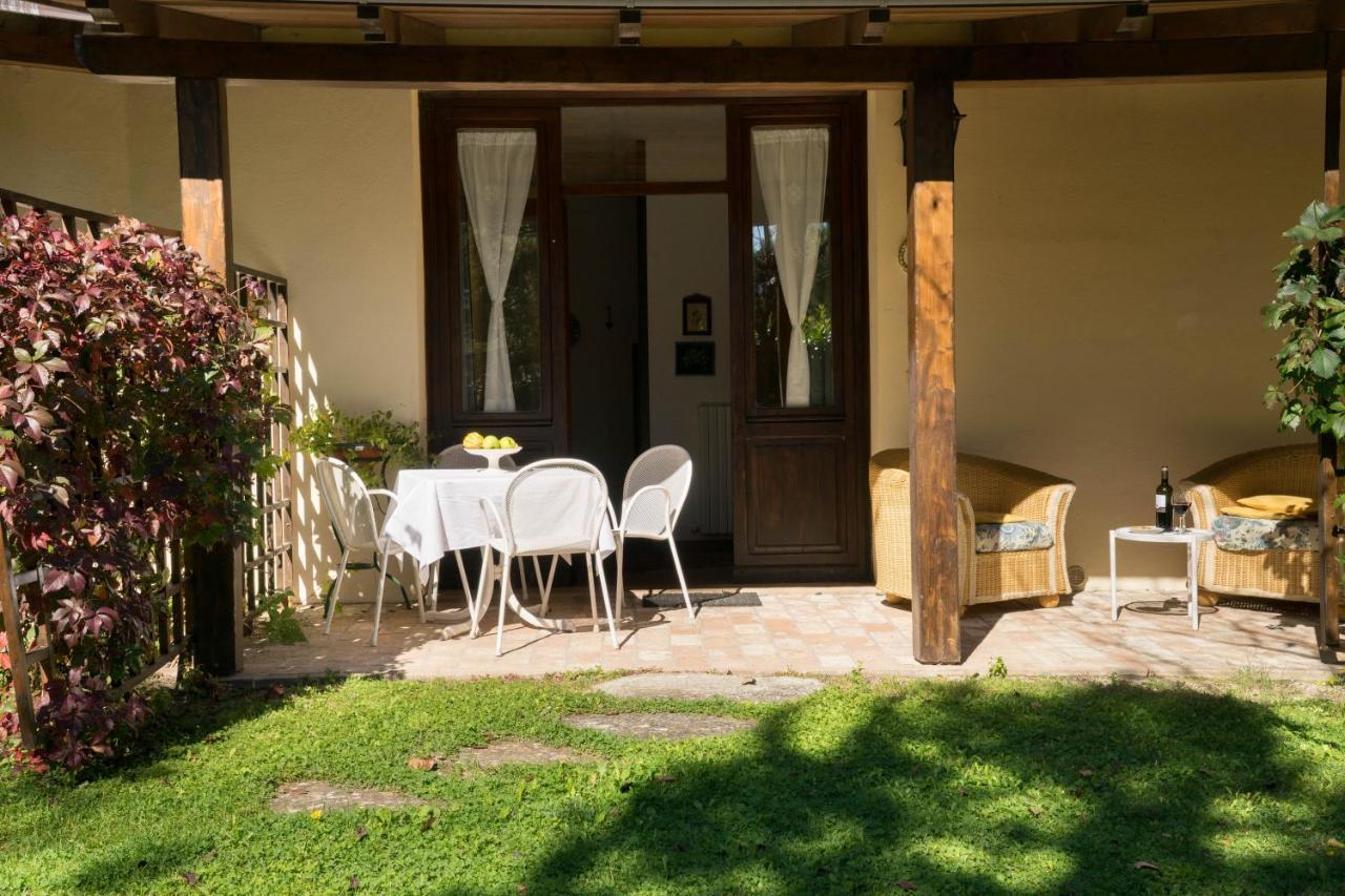 Villamena Assise Extérieur photo